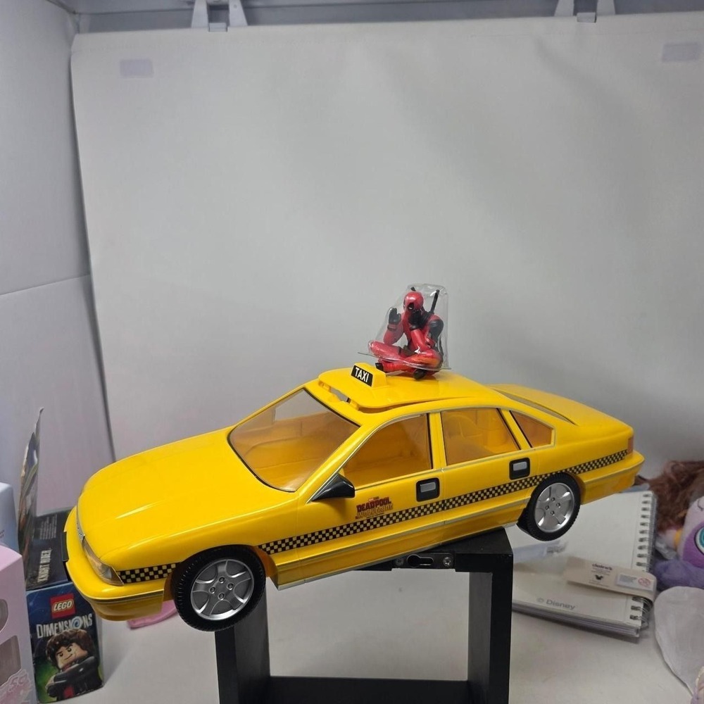 Deadpool And Wolverine Marvel Movie Taxi Popcorn Bucket‎ Cinemark Theaters Exc